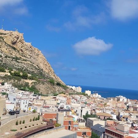 Corazon De Alicante Con Vistas Al Mar Y Al Castillo Bagian luar foto