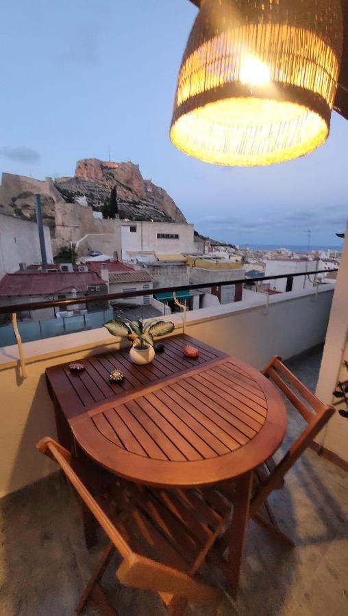 Corazon De Alicante Con Vistas Al Mar Y Al Castillo Bagian luar foto