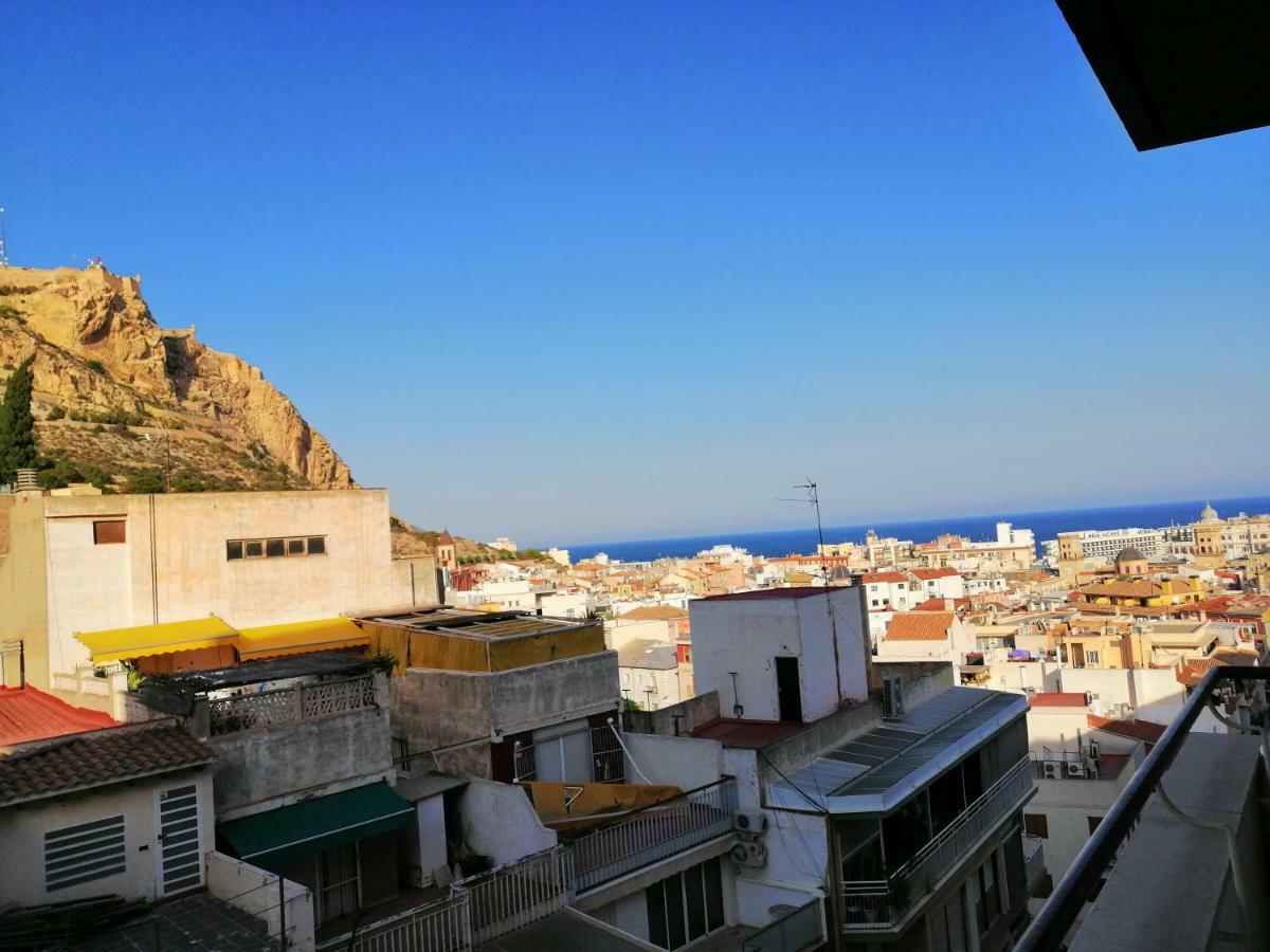 Corazon De Alicante Con Vistas Al Mar Y Al Castillo Bagian luar foto